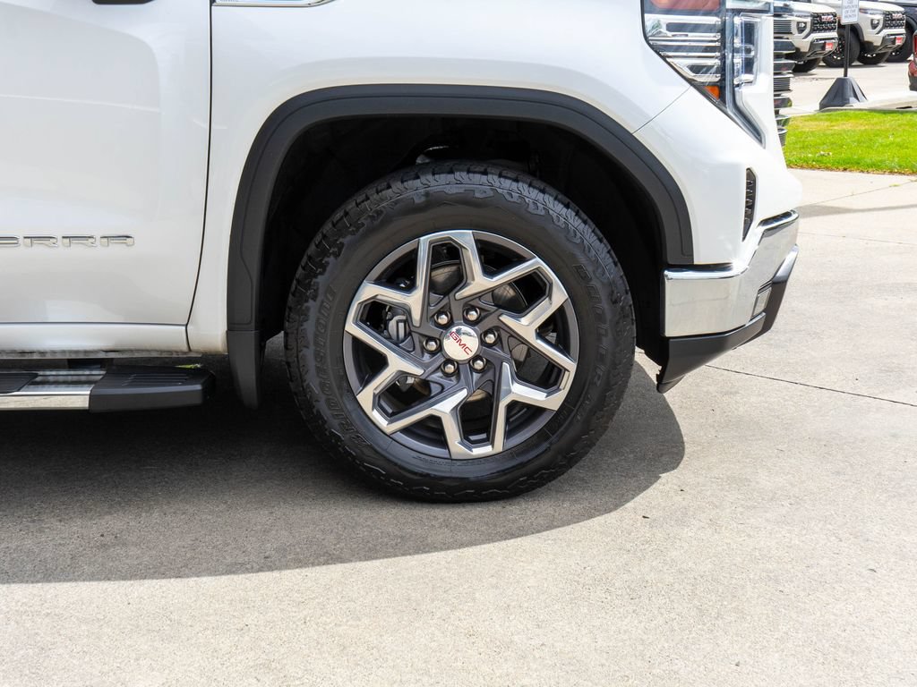 Certified 2023 GMC Sierra 1500 SLT w/ SLT Premium Package AWD/4WD image 39