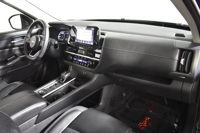 Used 2024 Nissan Pathfinder SL w/ Cargo Package AWD/4WD image 40