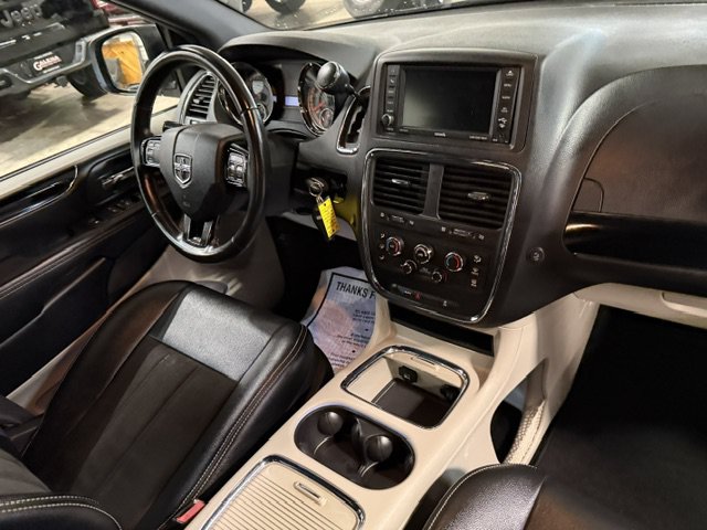 Used 2019 Dodge Grand Caravan SXT FWD image 8