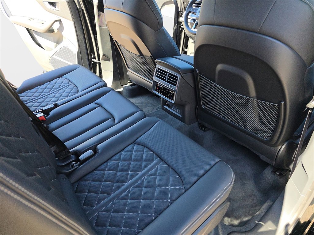 New 2026 Audi SQ7 Premium Plus image 11