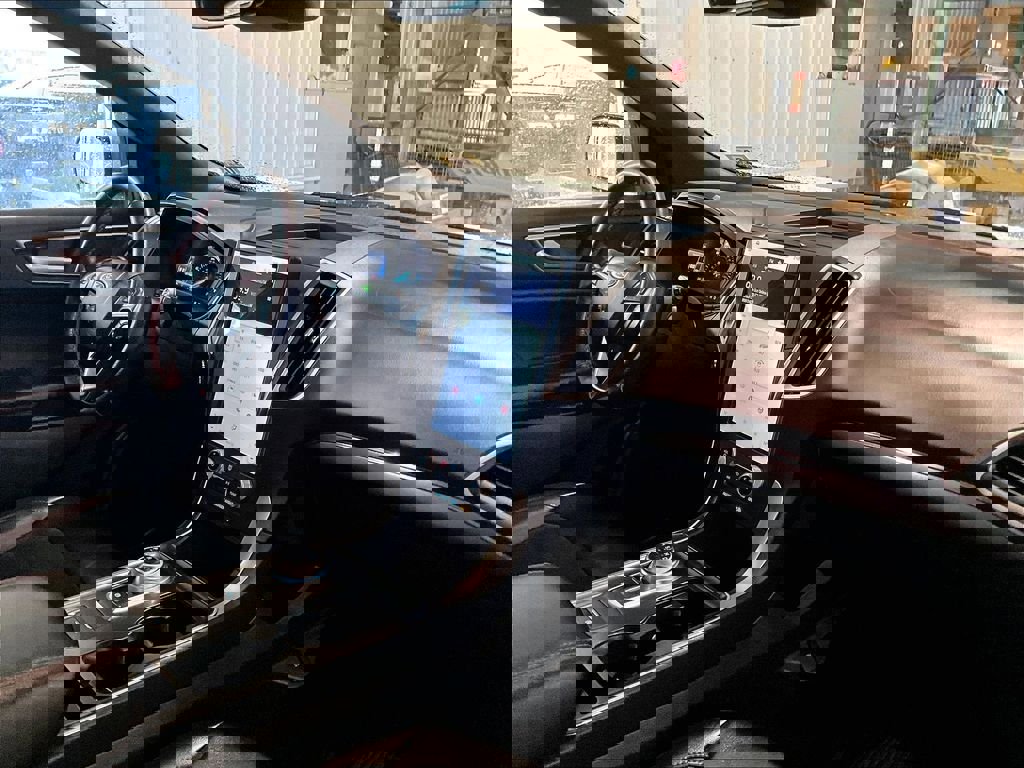 Used 2022 Ford Edge ST-Line w/ Class II Trailer Tow Package image 14