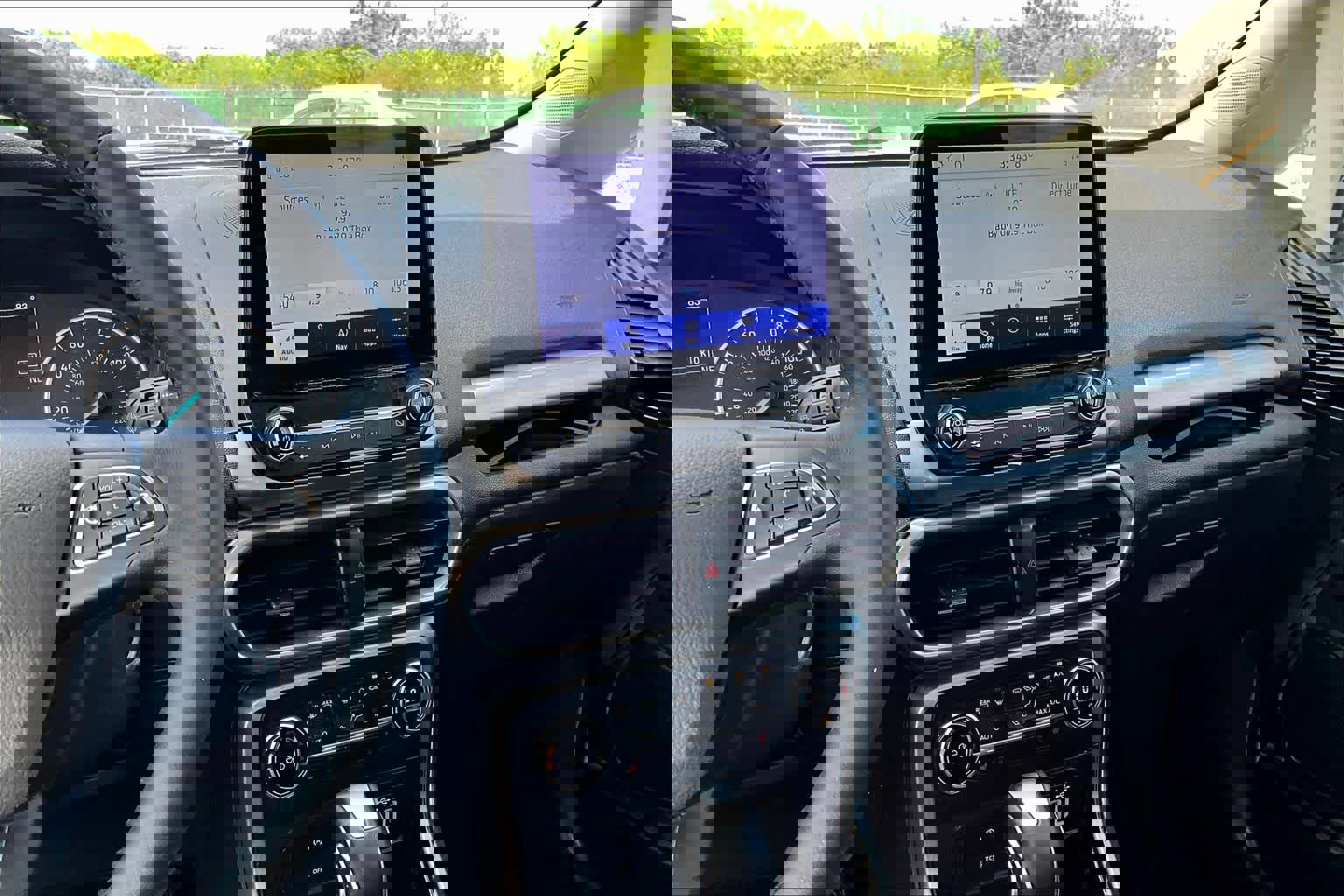 Used 2020 Ford EcoSport SE w/ SE Convenience Package image 7