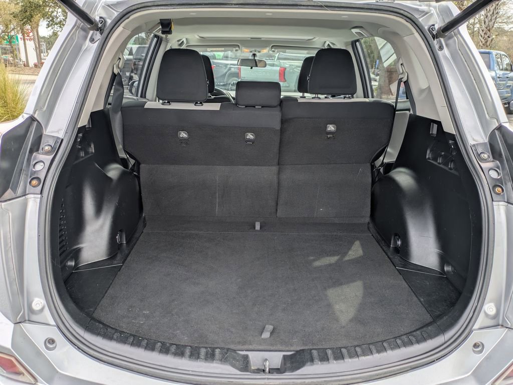 Used 2016 Toyota RAV4 XLE image 14