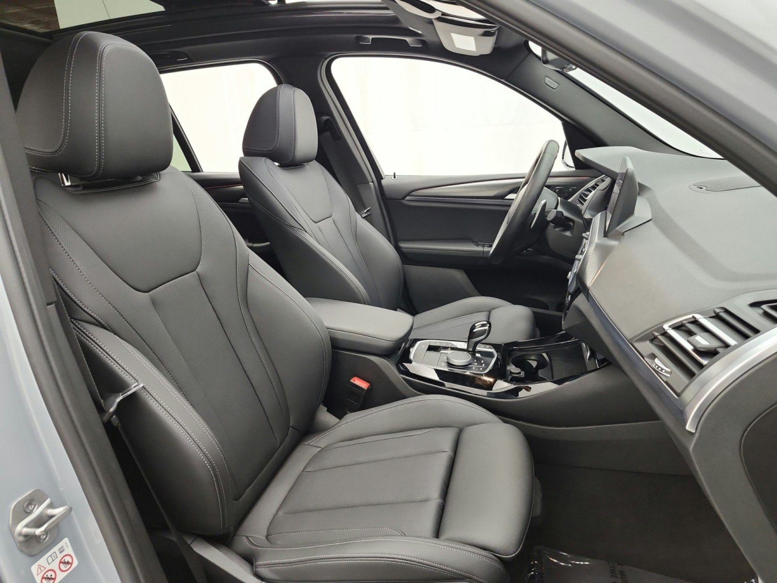 Used 2023 BMW X3 sDrive30i w/ M Sport Package RWD image 19