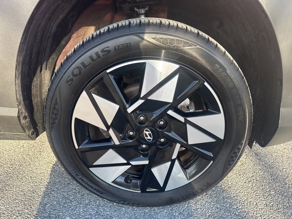 Used 2025 Hyundai Kona SEL image 13