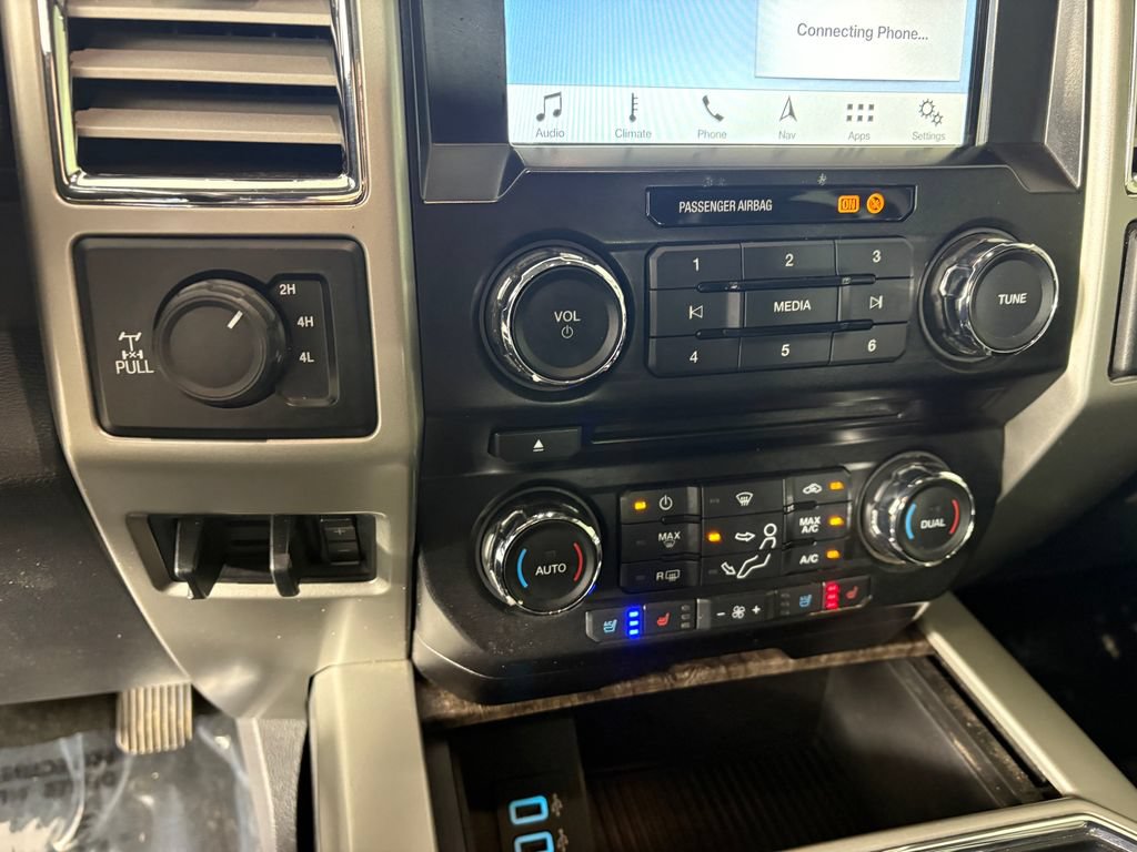 Used 2017 Ford F250 Lariat w/ Lariat Value Package AWD/4WD image 17