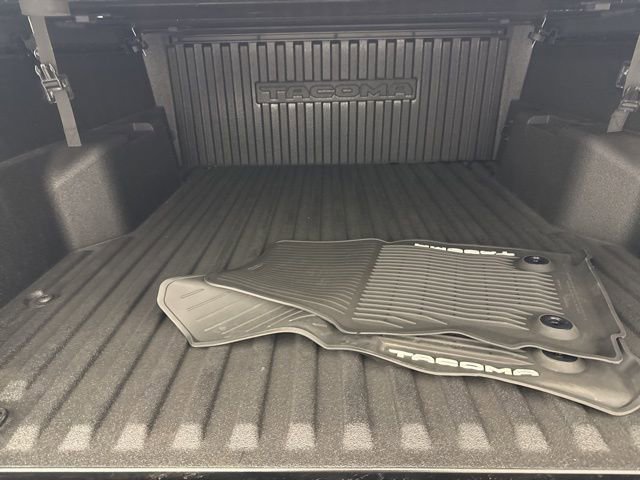 Used 2025 Toyota Tacoma TRD Off-Road w/ TRD Off Road Upgrade Package image 31