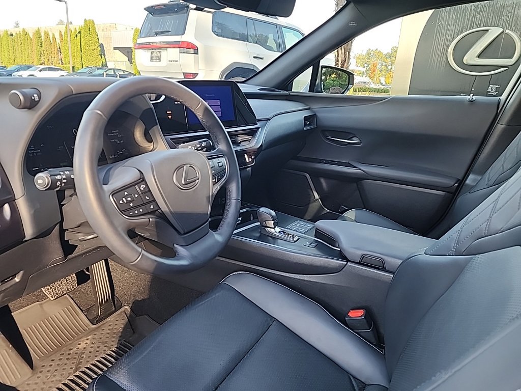 Certified 2025 Lexus UX 300h AWD w/ Accessory Package (Z1) image 11