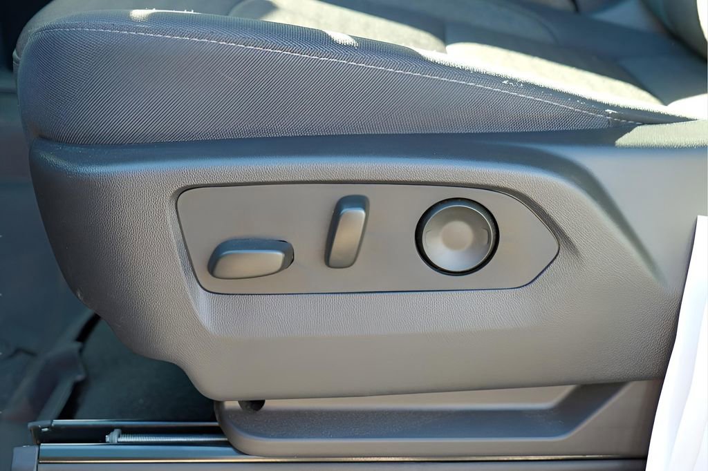 New 2025 GMC Sierra 1500 Elevation image 20