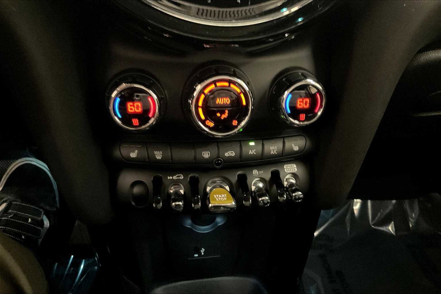 Used 2024 MINI Cooper SE image 39