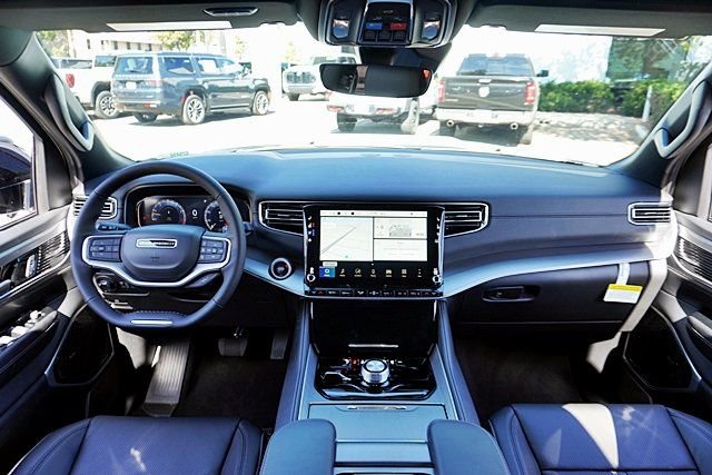 New 2026 Jeep Grand Wagoneer Limited w/ Premium Group II AWD/4WD image 26