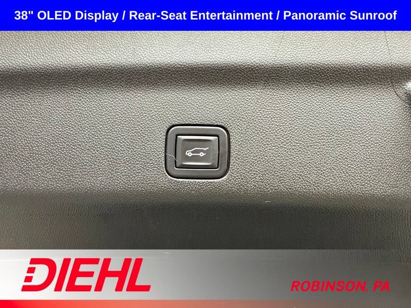 Used 2023 Cadillac Escalade ESV Premium Luxury AWD/4WD image 13