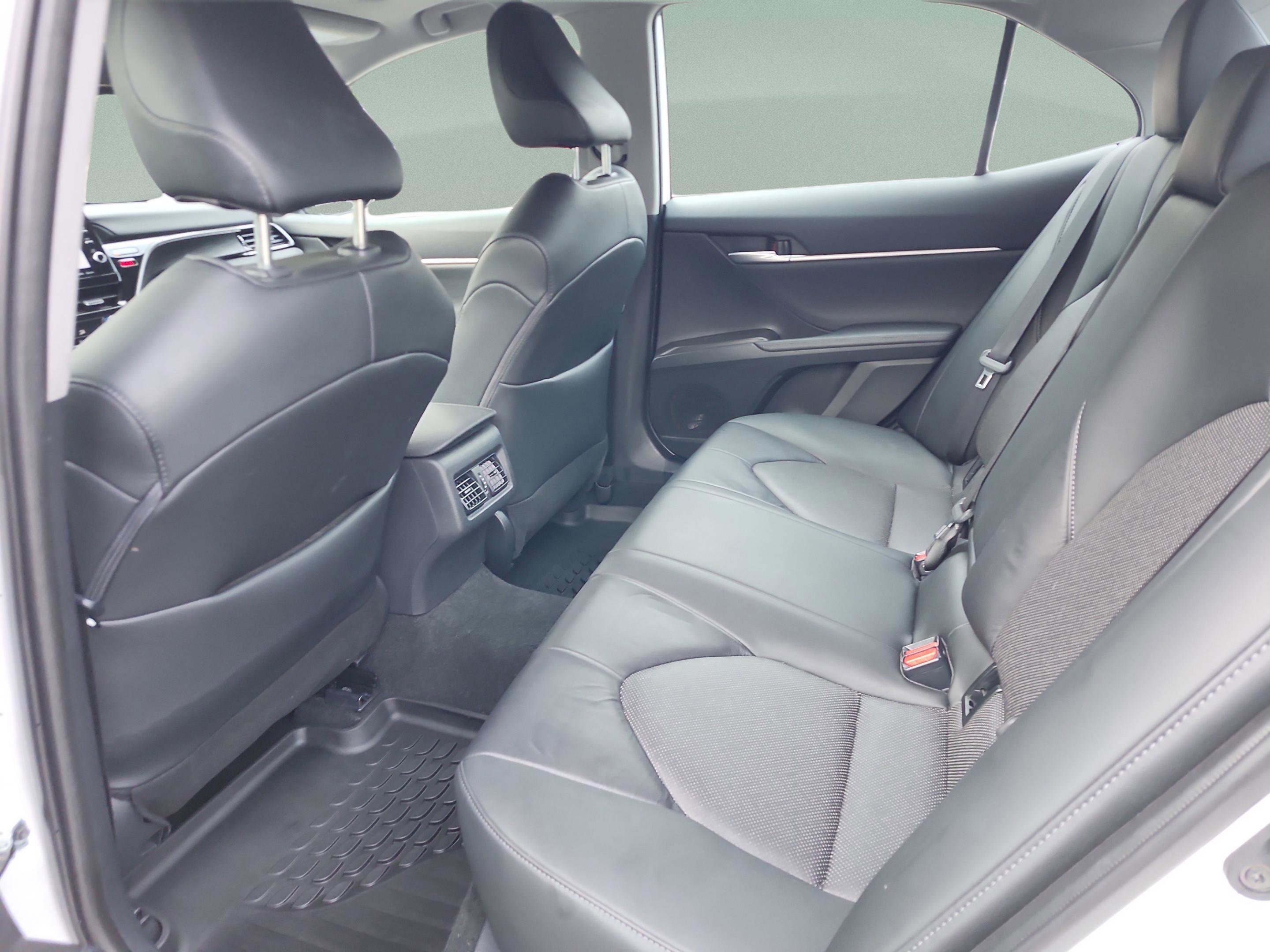 Used 2024 Toyota Camry XLE image 19