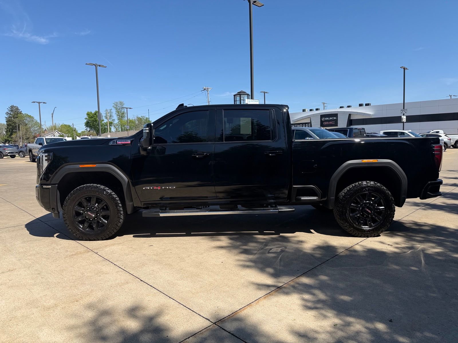 Used 2026 GMC Sierra 2500 AT4 AWD/4WD image 8