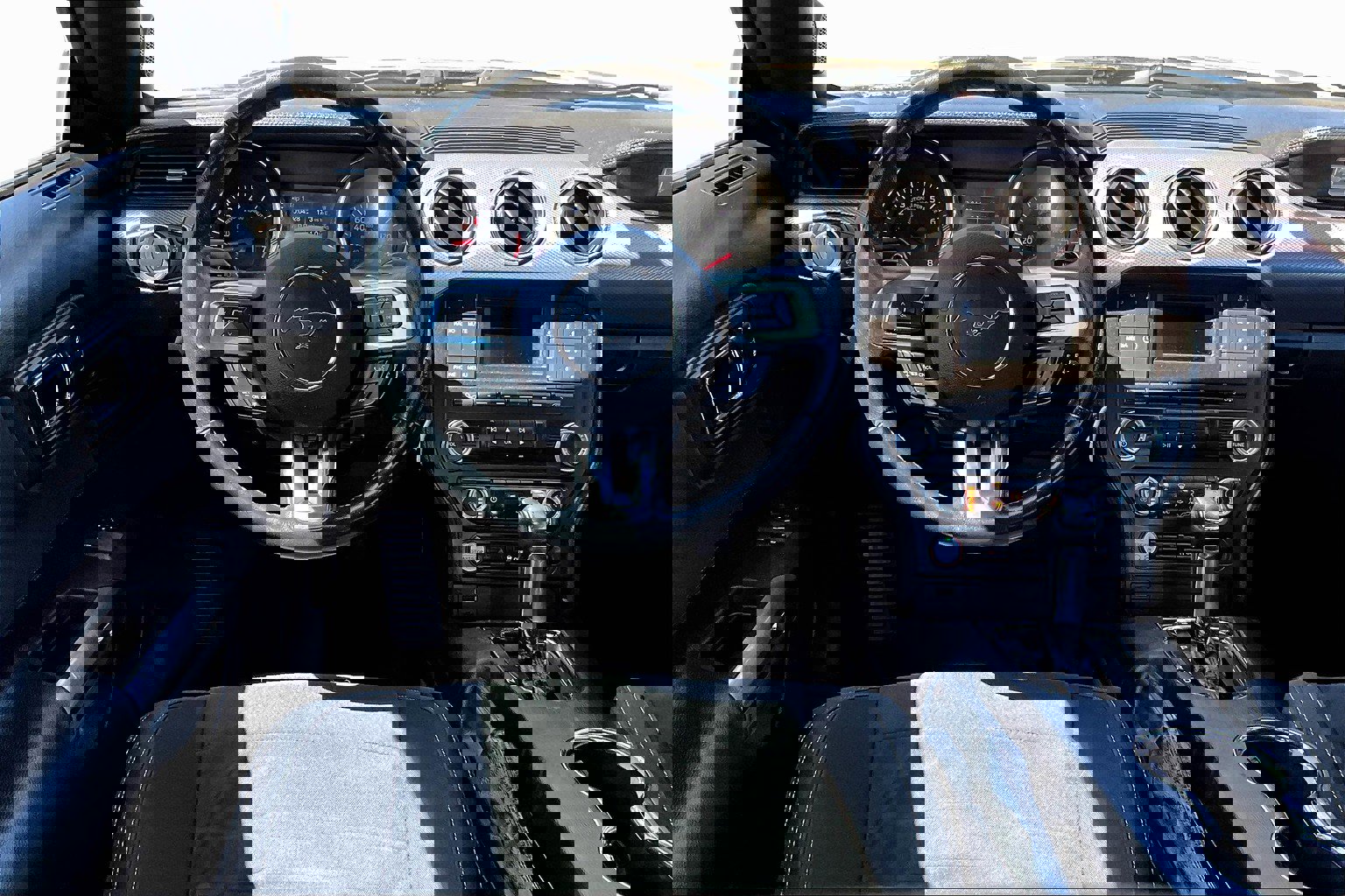 Used 2016 Ford Mustang EcoBoost image 5