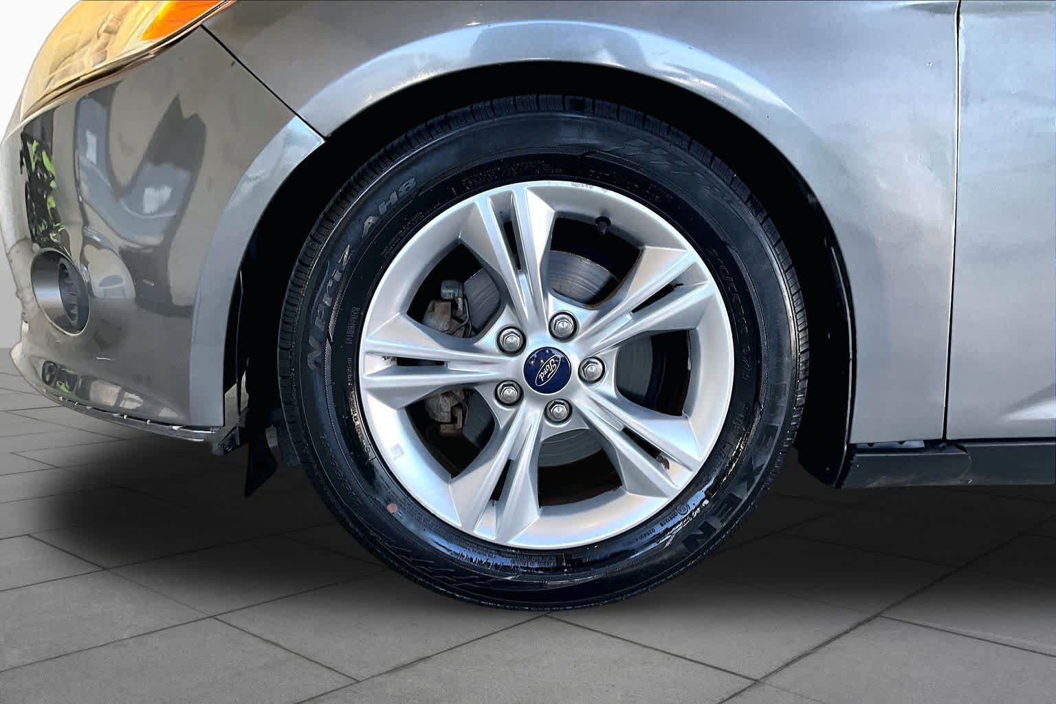 Used 2014 Ford Focus SE FWD image 10