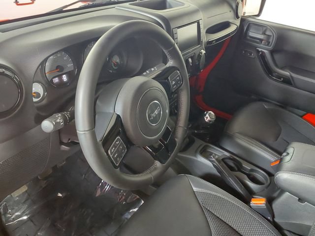 Used 2017 Jeep Wrangler Unlimited Sahara AWD/4WD image 10