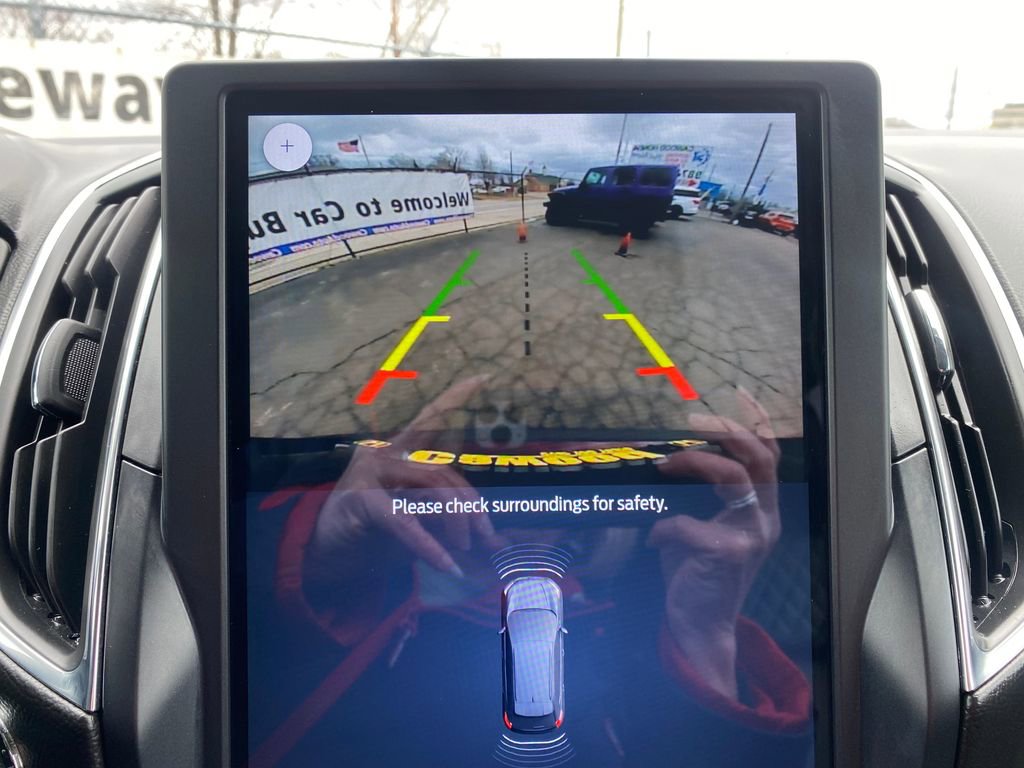 Used 2024 Ford Edge Titanium image 29