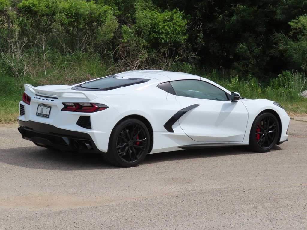 Used 2024 Chevrolet Corvette Stingray Coupe w/ Z51 Performance Package RWD image 3