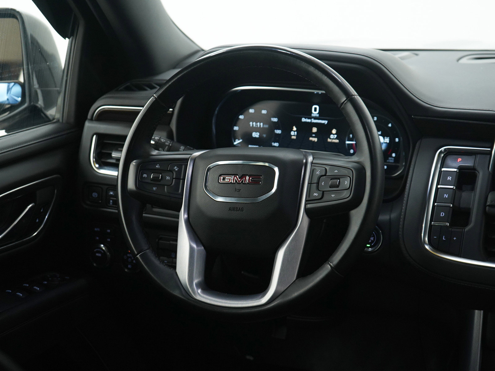 Used 2023 GMC Yukon XL SLE image 15