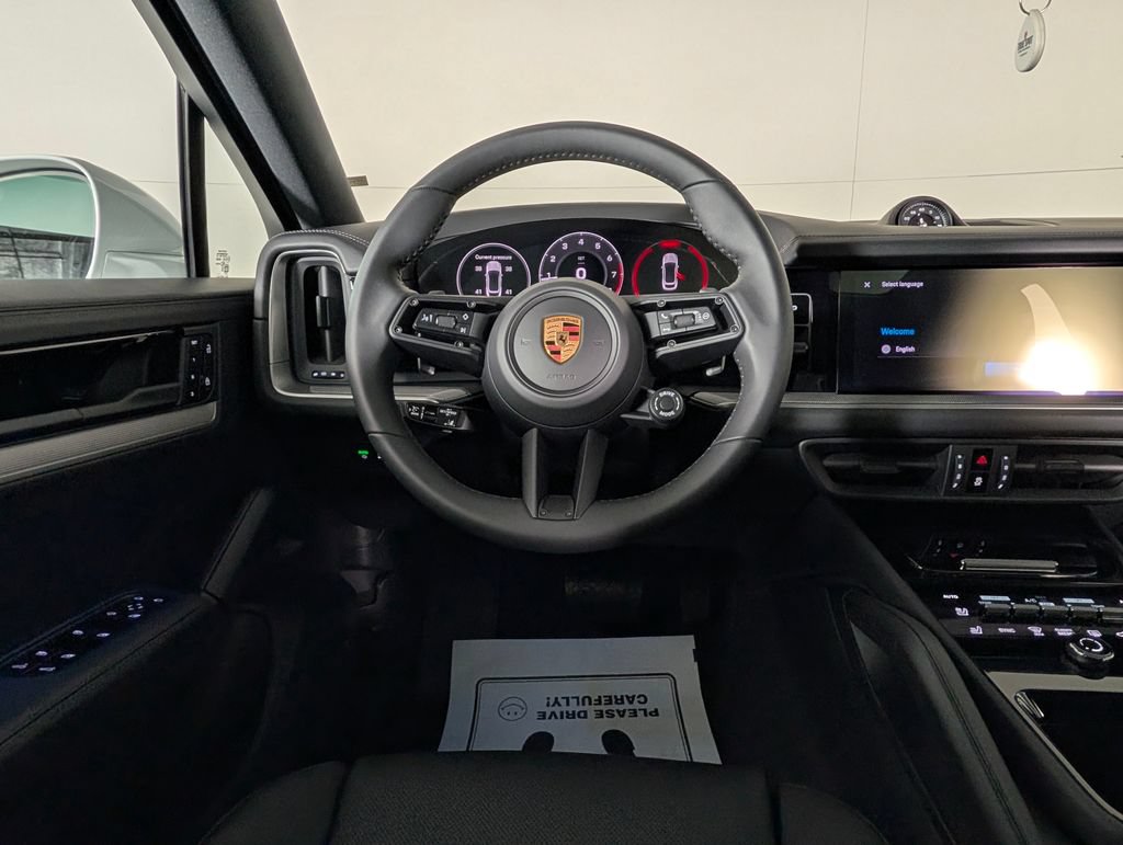 New 2026 Porsche Cayenne Coupe AWD/4WD image 21