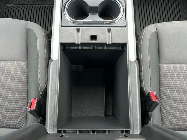 Used 2024 Nissan Titan SV w/ SV Convenience Package image 20