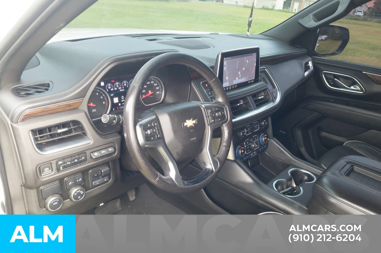 Used 2021 Chevrolet Suburban Premier w/ Premium Package RWD image 5