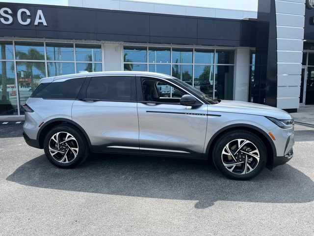 Certified 2026 Lincoln Nautilus Premier AWD/4WD image 9
