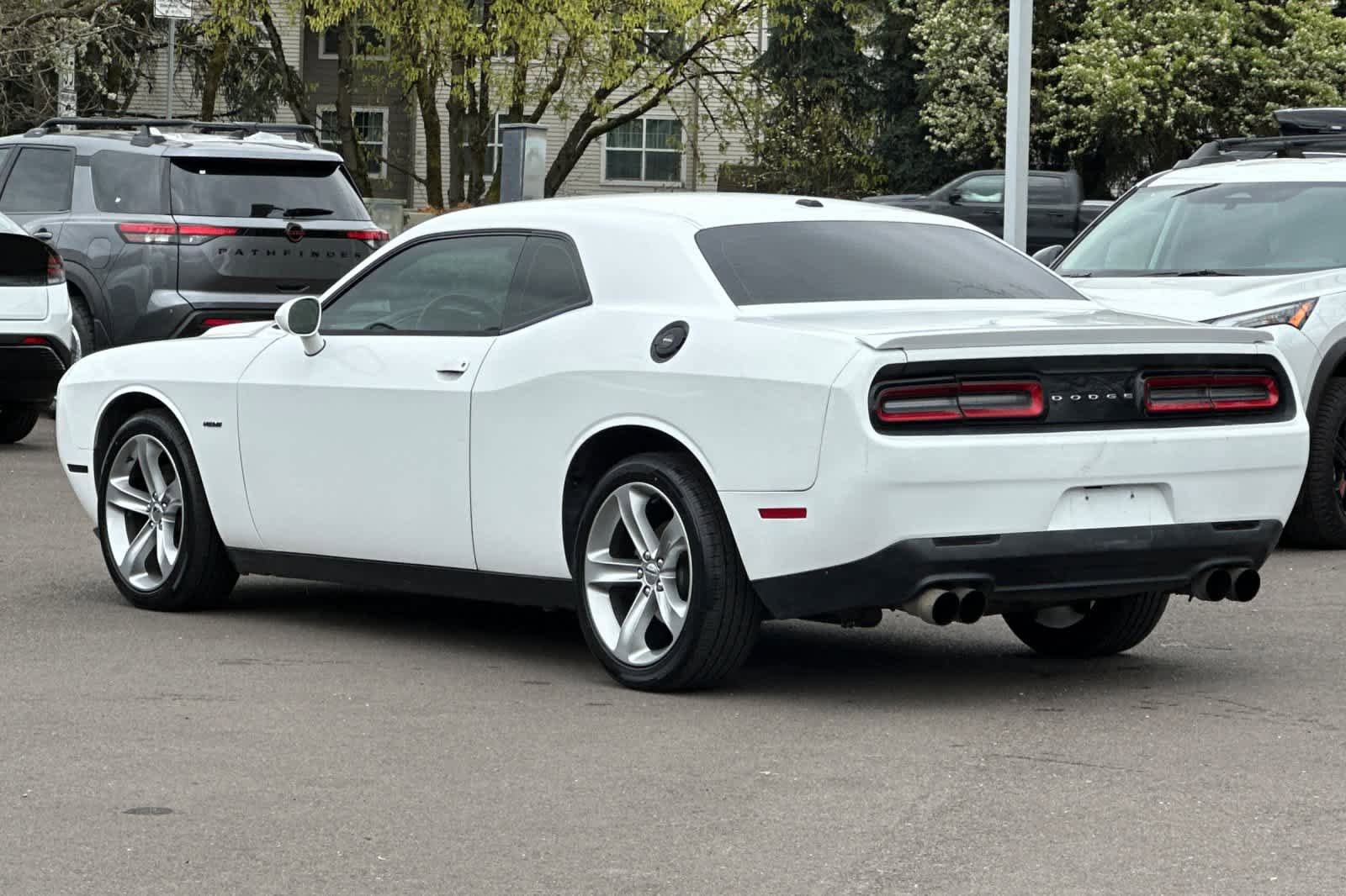Used 2015 Dodge Challenger R/T w/ Quick Order Package 28B R/T RWD image 6