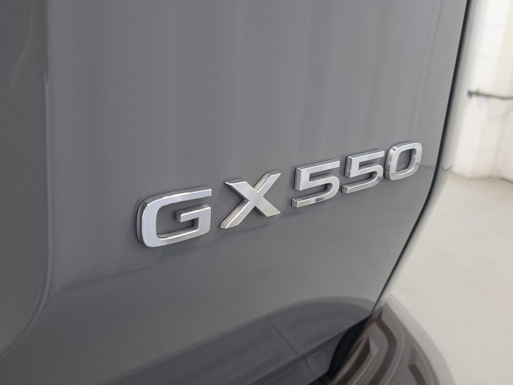 Used 2024 Lexus GX 550 image 33
