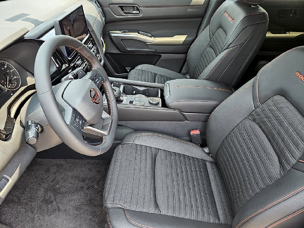 New 2026 Nissan Pathfinder Rock Creek w/ Rock Creek Premium Package AWD/4WD image 12