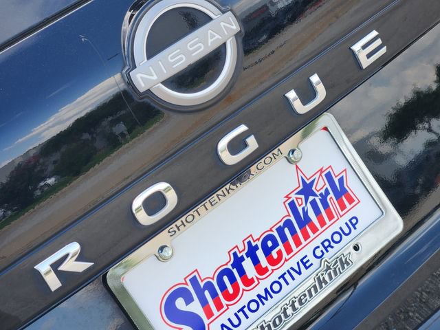 Certified 2023 Nissan Rogue SV image 8