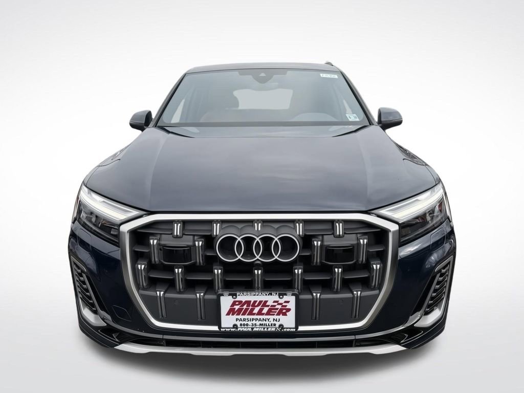Used 2025 Audi Q7 3.0T Premium image 2