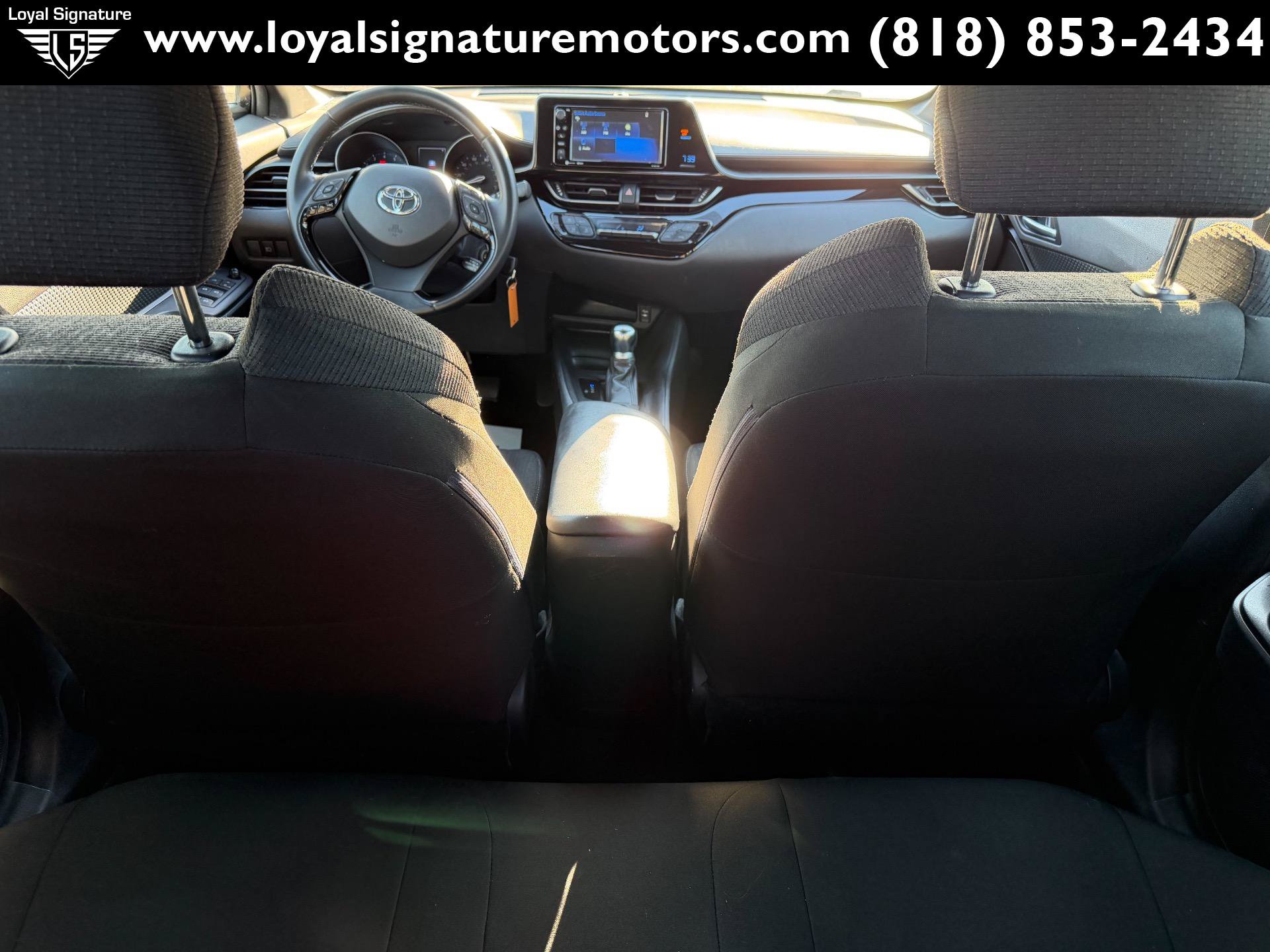 Used 2018 Toyota C-HR XLE FWD image 11