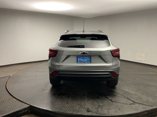 New 2026 Chevrolet Trax RS w/ Sunroof Package FWD image 6