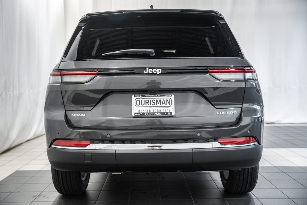 New 2025 Jeep Grand Cherokee Laredo X w/ Luxury Tech Group I image 5
