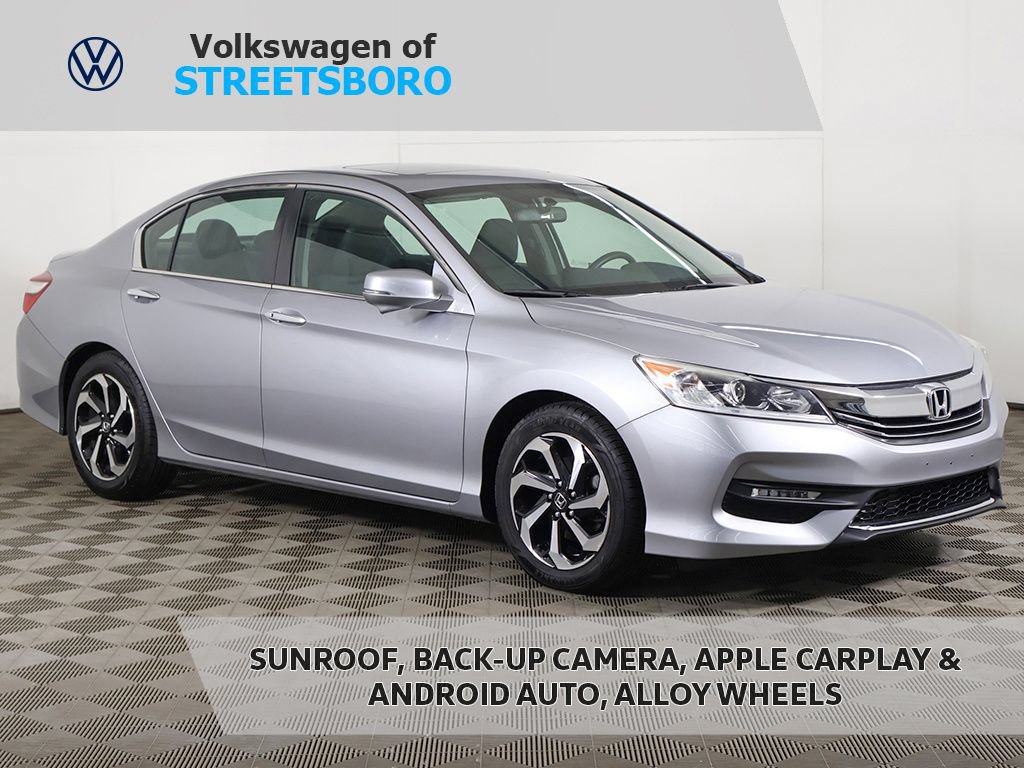 Used 2017 Honda Accord EX image 1