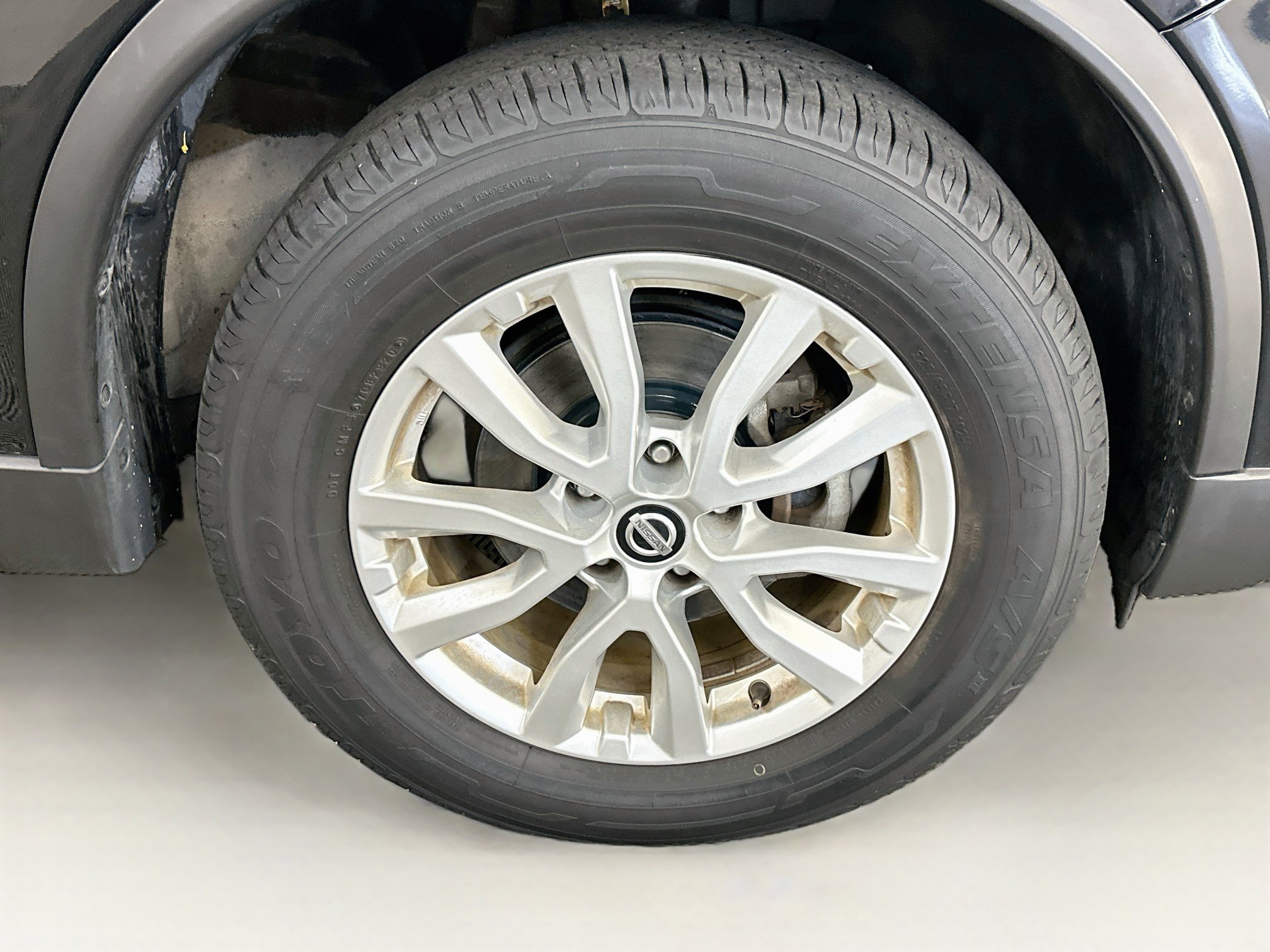 Used 2018 Nissan Rogue SV AWD/4WD image 11