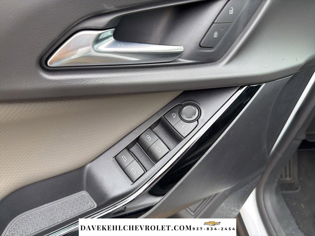 Used 2026 Chevrolet Equinox LT w/ Convenience Package II FWD image 10