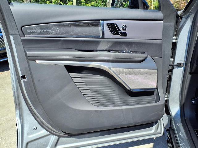 New 2026 Cadillac Vistiq Platinum image 14