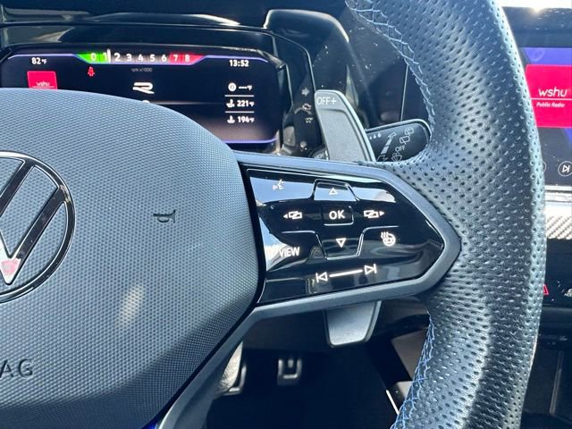 Used 2023 Volkswagen Golf 20th Anniversary Edition image 16