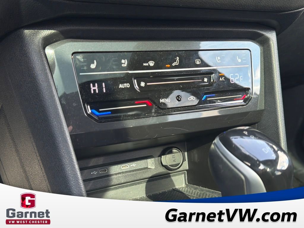 Certified 2023 Volkswagen Tiguan SEL R-Line image 32