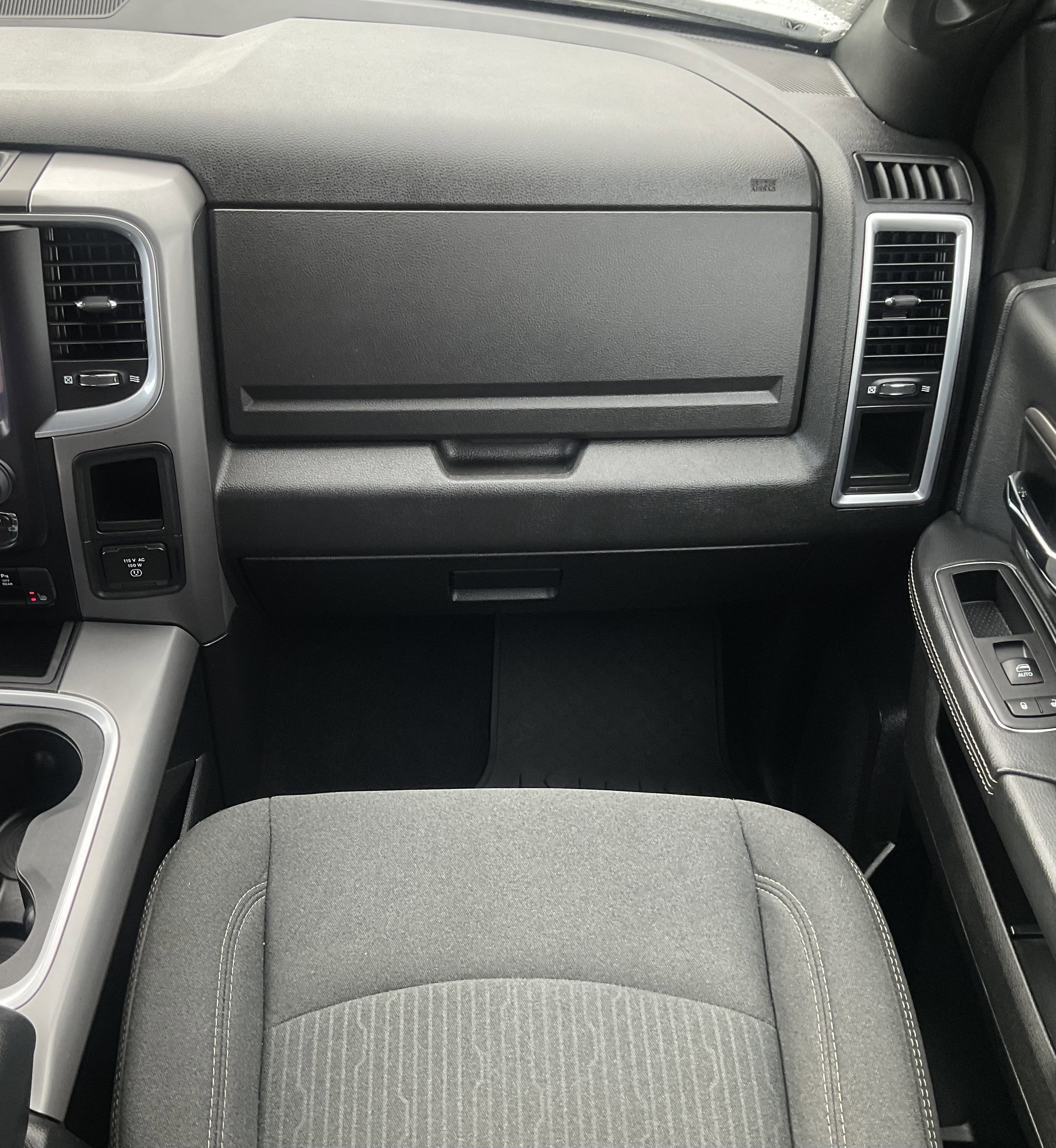 Used 2024 RAM 1500 Classic Warlock image 26