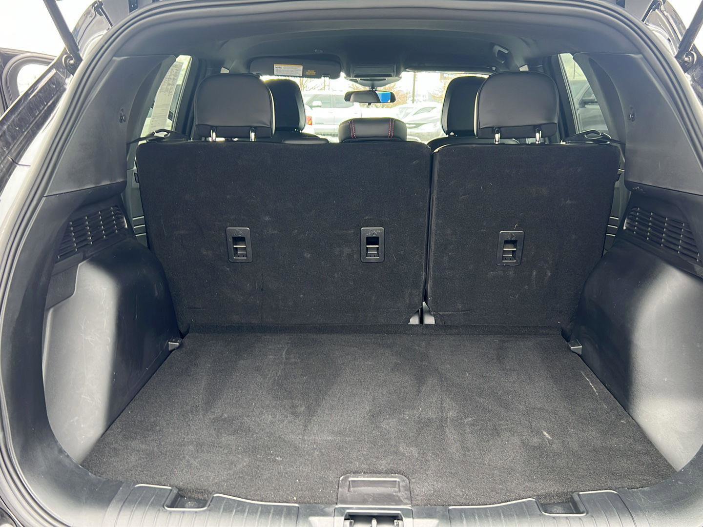 Used 2025 Ford Escape ST-Line image 30