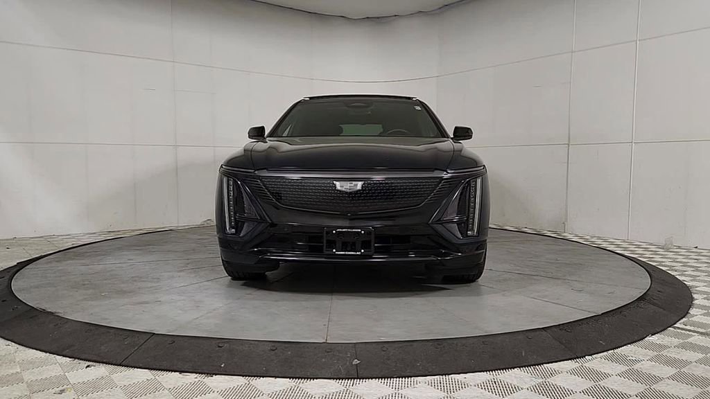 Used 2024 Cadillac Lyriq Sport AWD/4WD image 3