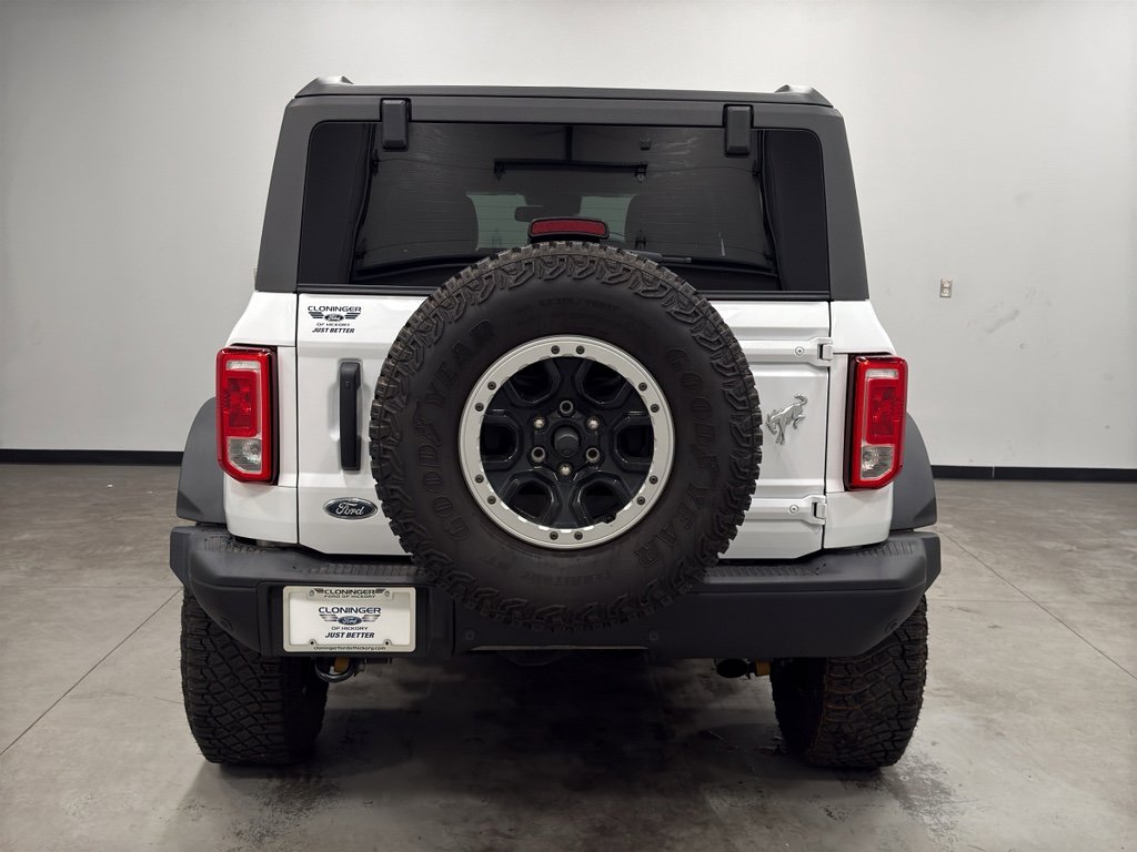 Used 2023 Ford Bronco Black Diamond w/ Sasquatch Package image 7