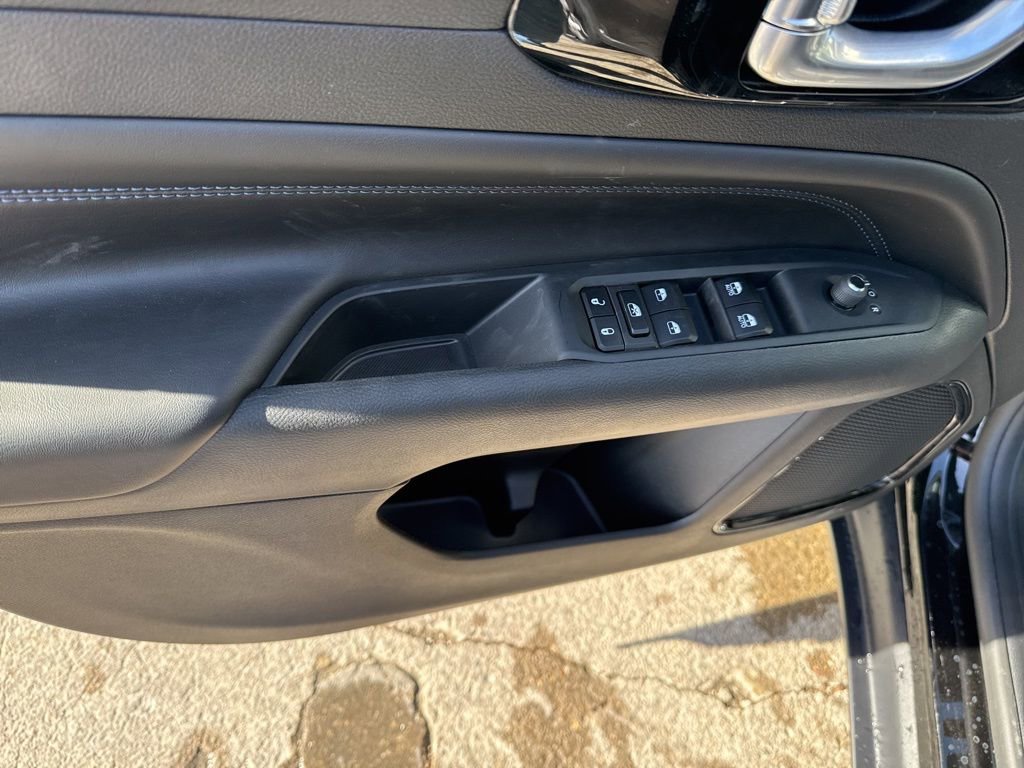 New 2026 Jeep Compass Latitude image 13