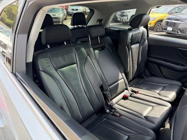 Used 2023 Audi Q7 2.0T Premium Plus w/ Premium Plus Package AWD/4WD image 14
