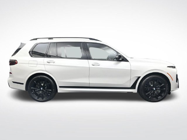 New 2027 BMW X7 M60i AWD/4WD image 3