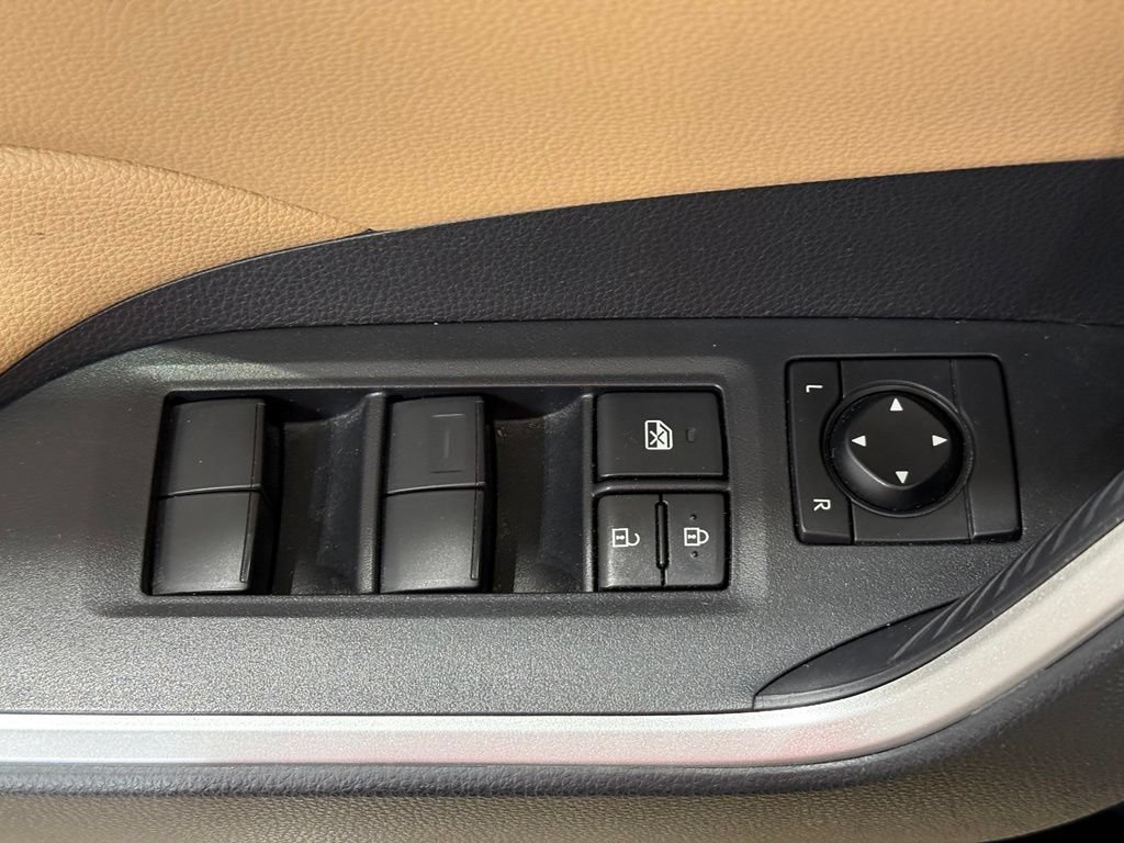 Used 2024 Toyota RAV4 LE AWD/4WD image 16